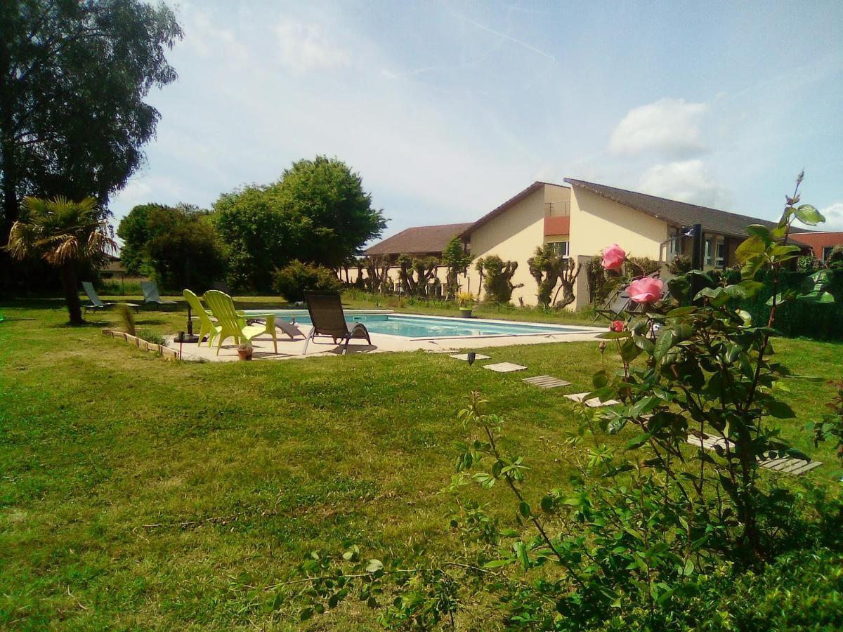 La Villa Du Bearn Garlin Exterior foto